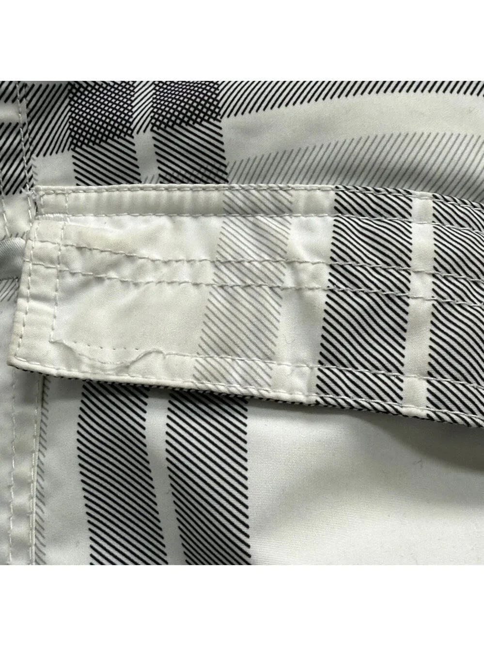 Roxy Ski Snowboarding White Black Grey Checkered Jacket Size Medium